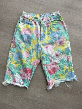 Floral Print Women’s Jean Shorts - Multicolor